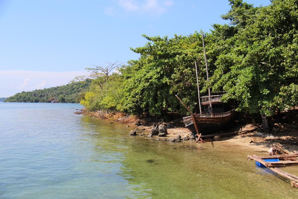 River Hotel Ha Tien Bagian luar foto