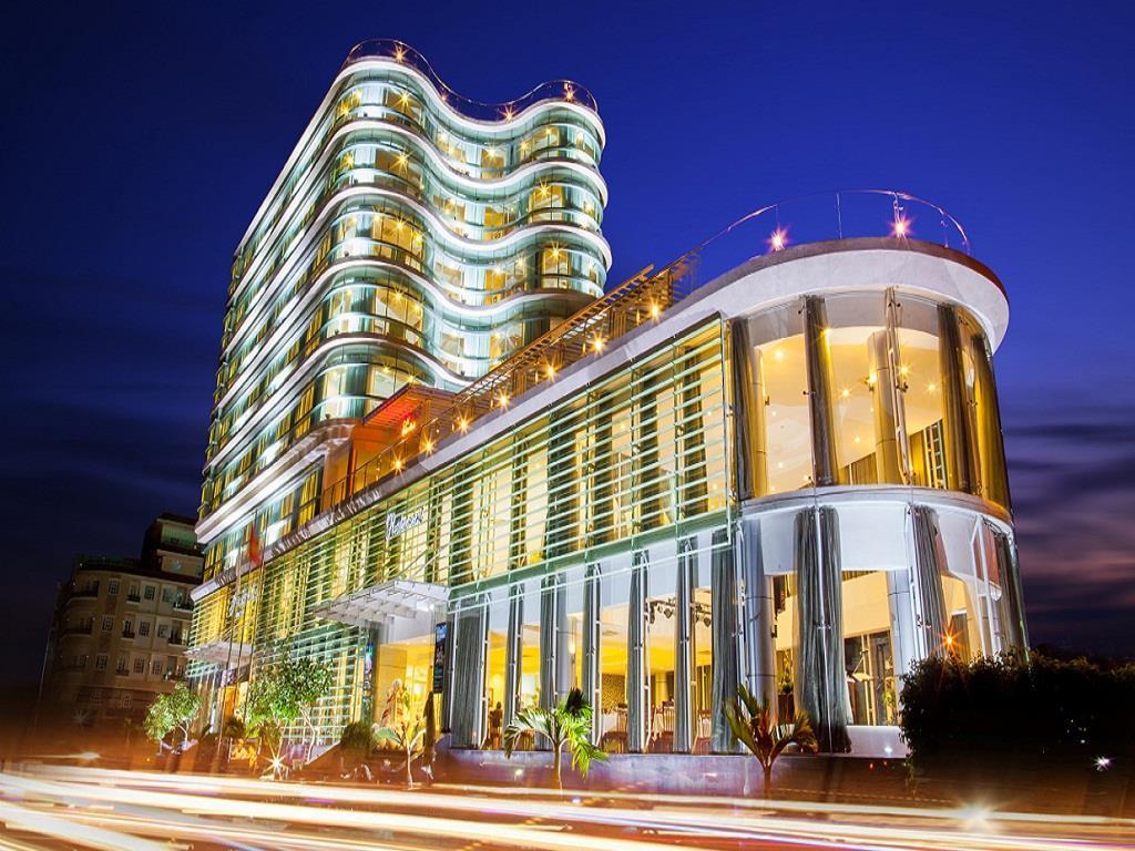 River Hotel Ha Tien Bagian luar foto